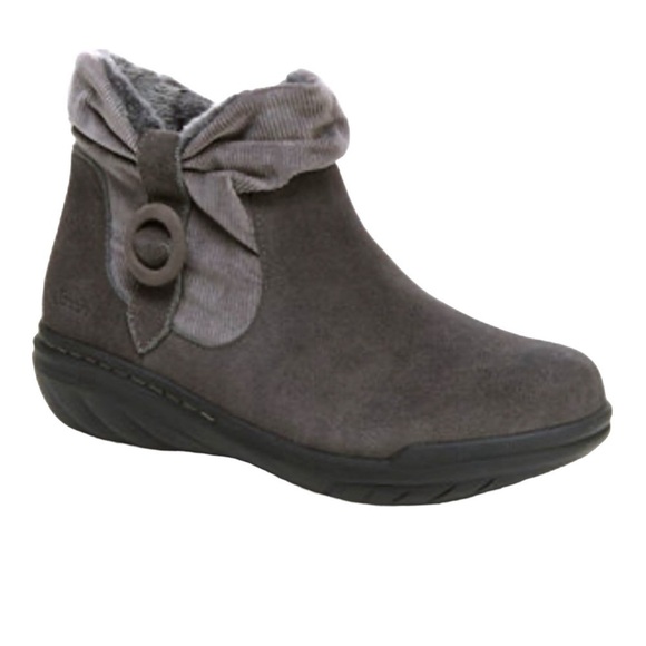 NEW JAMBU Boots Women’s Size 9 Hickory Water Resistance Ankle Boot Soft Fur - Picture 1 of 10
